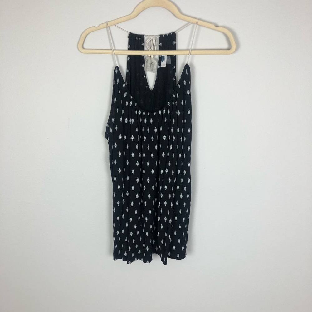 Old Navy Rushed Tank with Key Hole & Tie Detail
